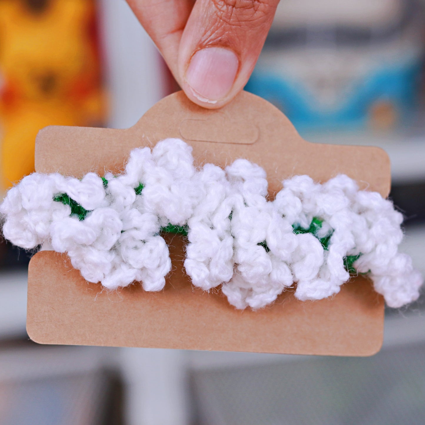 Onam Special White Scrunchie "Gajra"